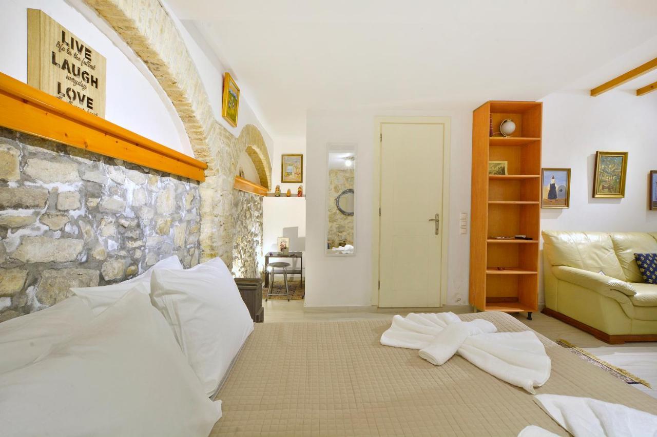 Studio In Corfu Town Luaran gambar