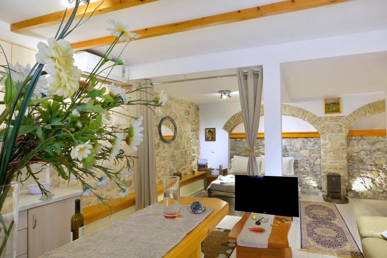 Studio In Corfu Town Luaran gambar