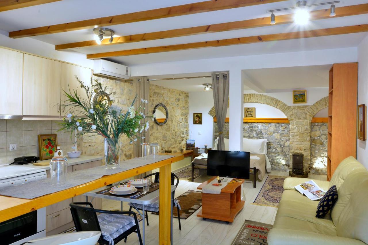Studio In Corfu Town Luaran gambar