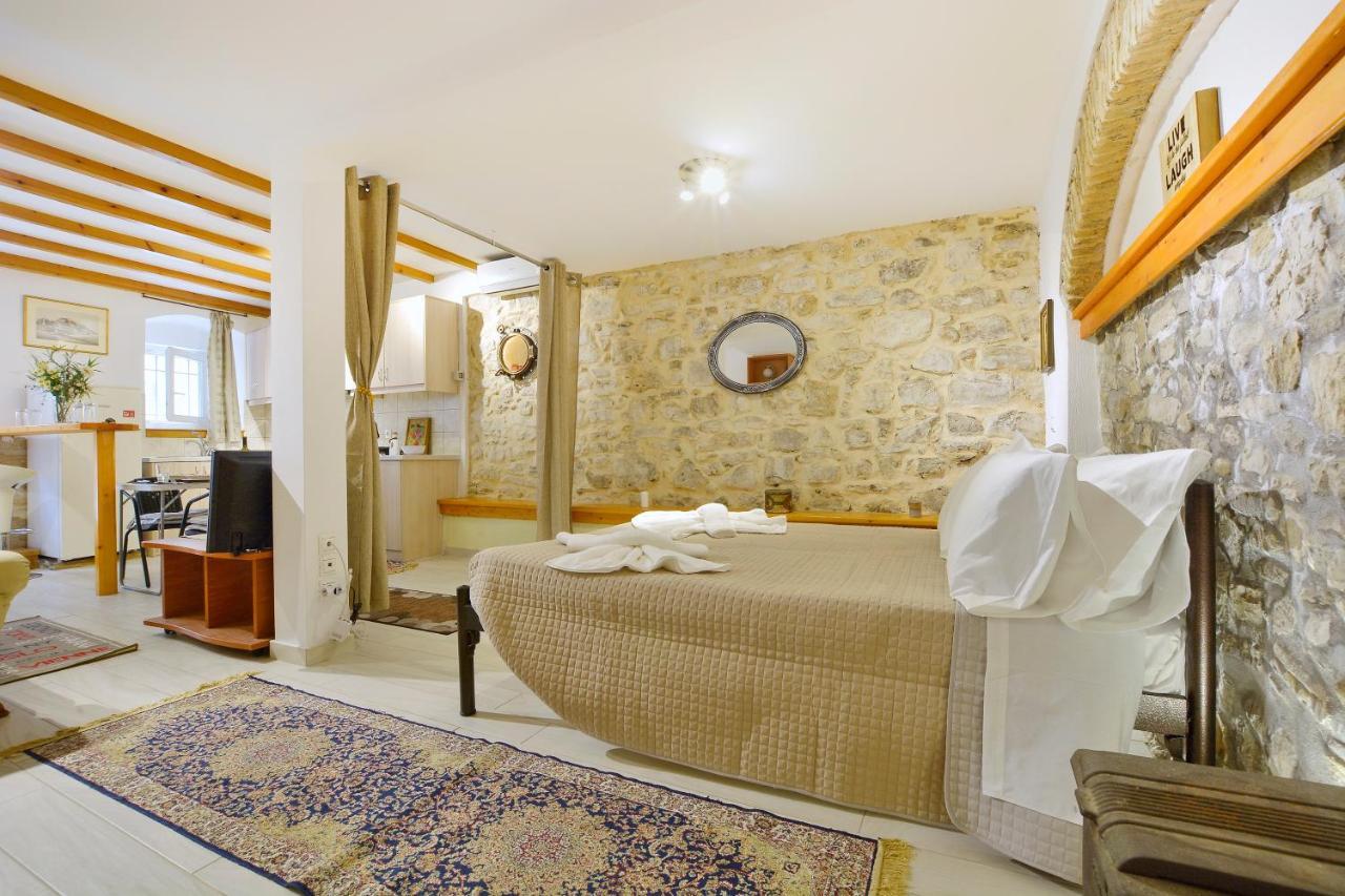 Studio In Corfu Town Luaran gambar