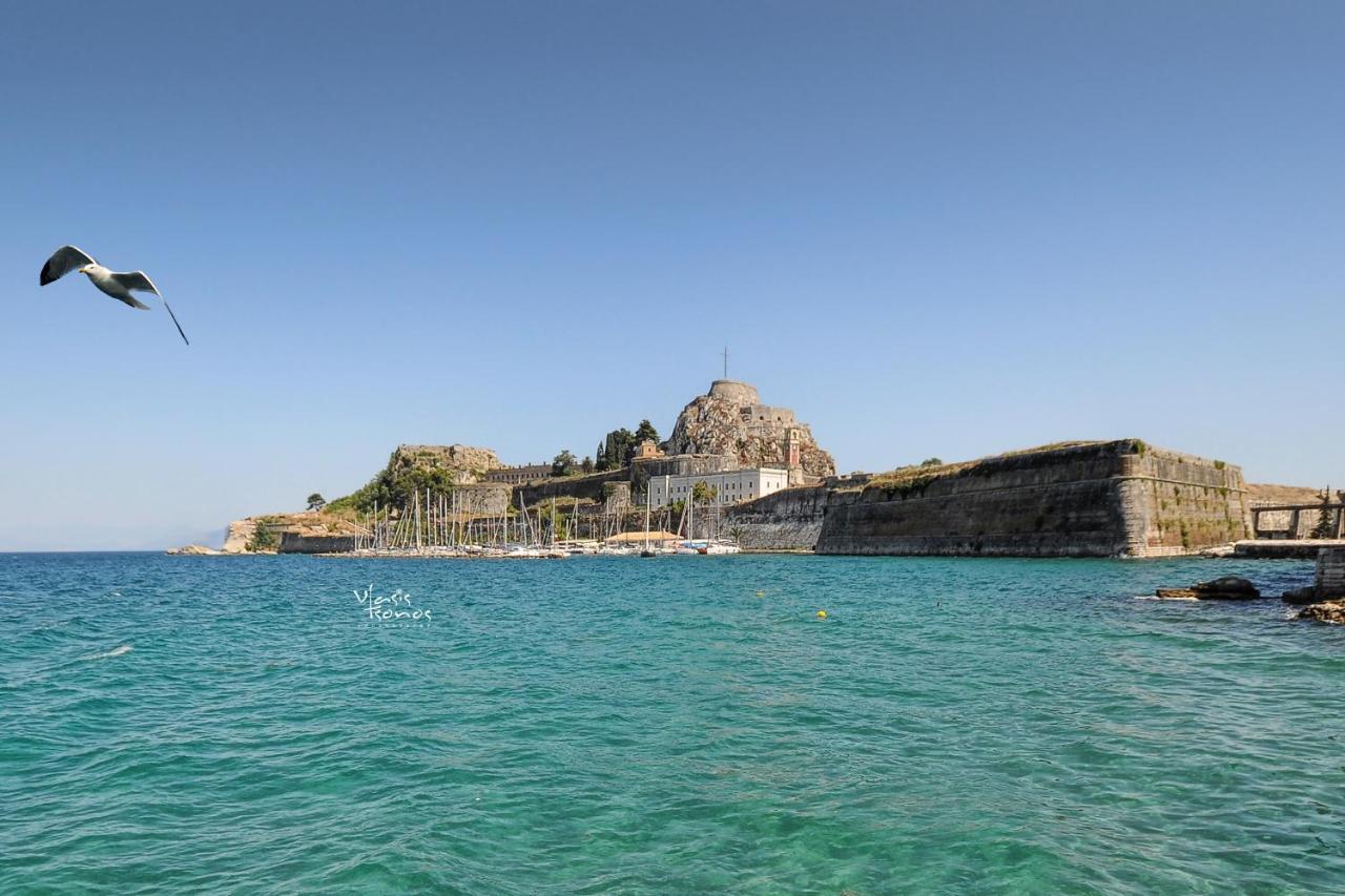 Studio In Corfu Town Luaran gambar