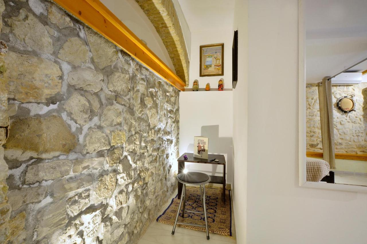 Studio In Corfu Town Luaran gambar