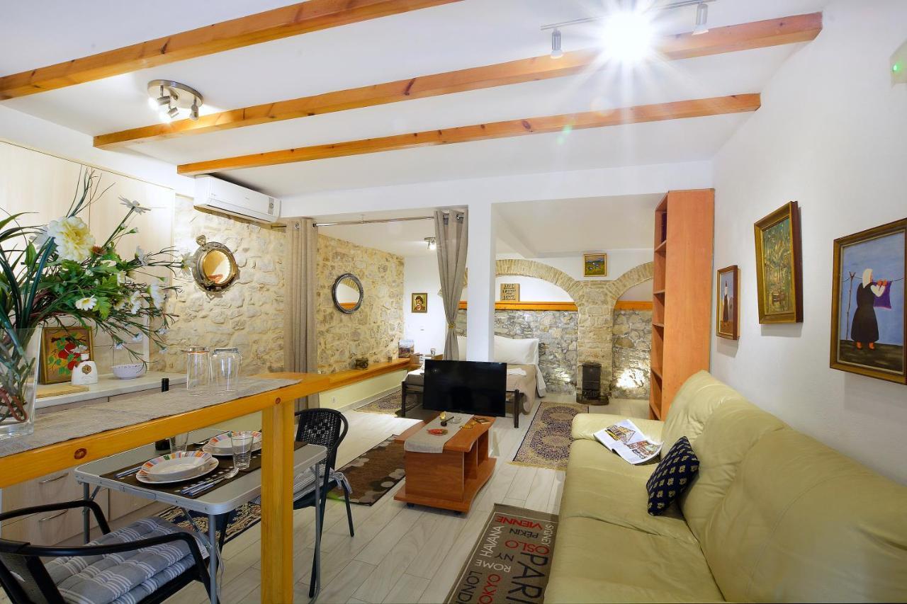Studio In Corfu Town Luaran gambar