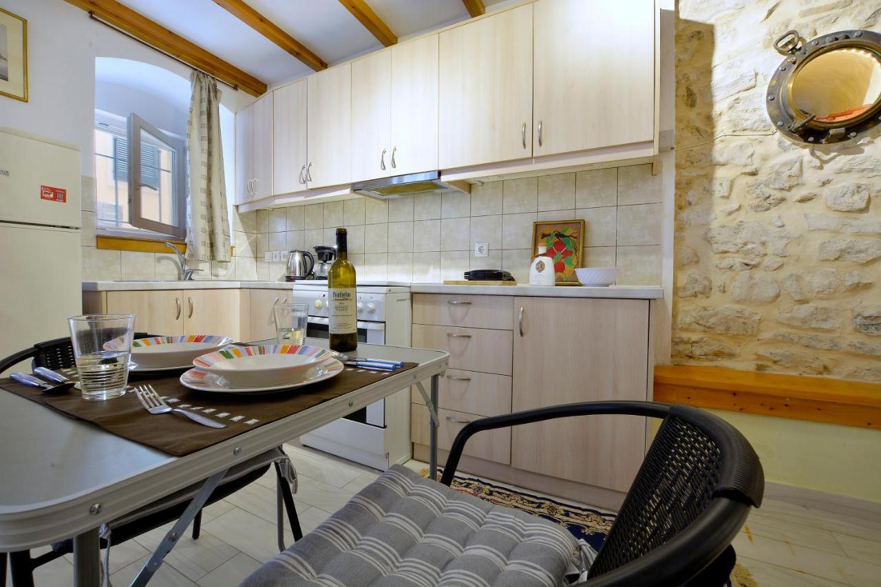 Studio In Corfu Town Luaran gambar